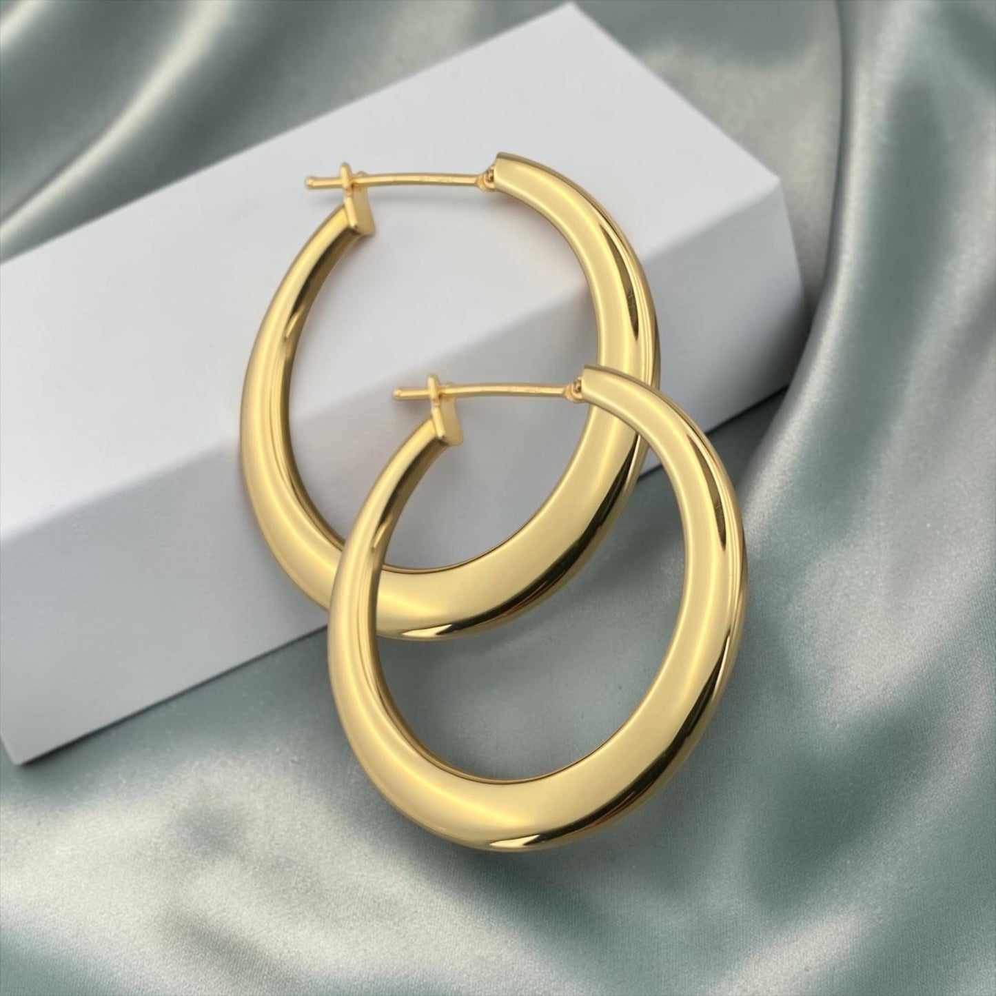 14k Yellow Gold Classic Polished Hoop Earrings