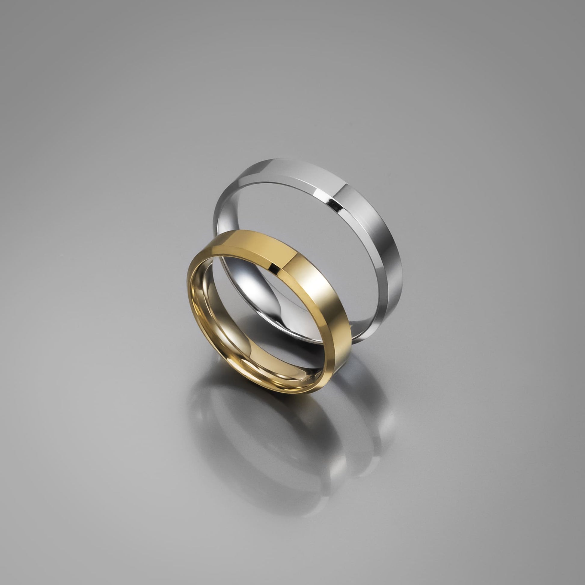 Άνετη χρυσή βέρα γάμου Knife Edge 4.5mm, Glamour Dainty Jewels, Άλιμος.