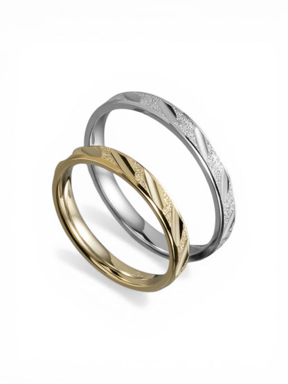 Άνετη χρυσή βέρα γάμου με ανάγλυφο μοτίβο 3mm, Glamour Dainty Jewels, Άλιμος.