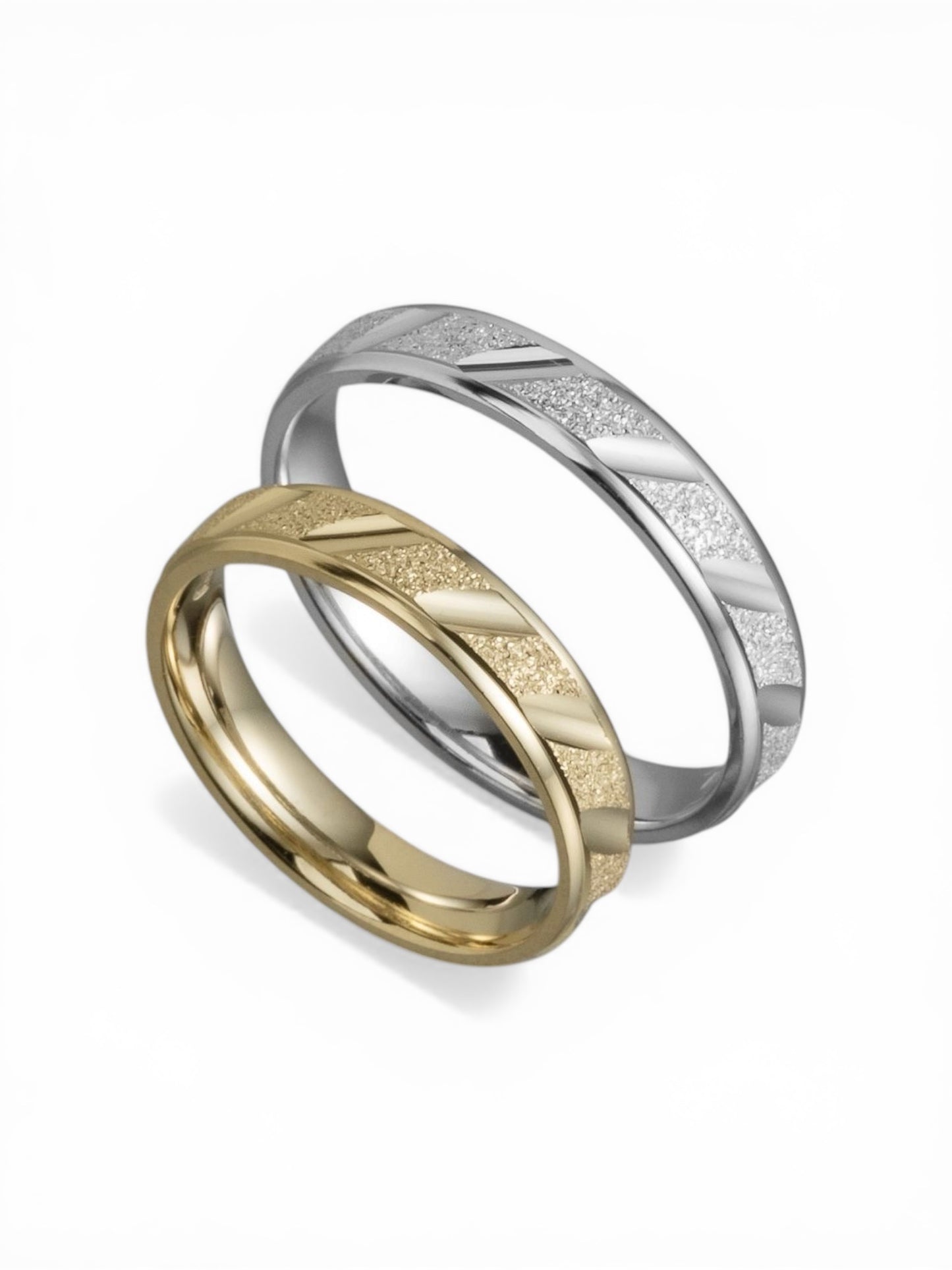 Άνετη χρυσή βέρα γάμου με ανάγλυφο μοτίβο 4mm, Glamour Dainty Jewels, Άλιμος.