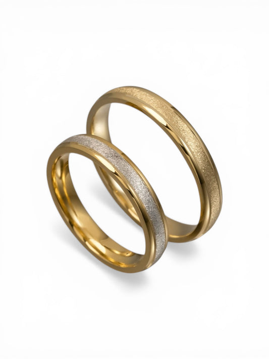 Άνετη δίχρωμη χρυσή βέρα γάμου με υφή stardust 3.5mm, Glamour Dainty Jewels, Άλιμος.