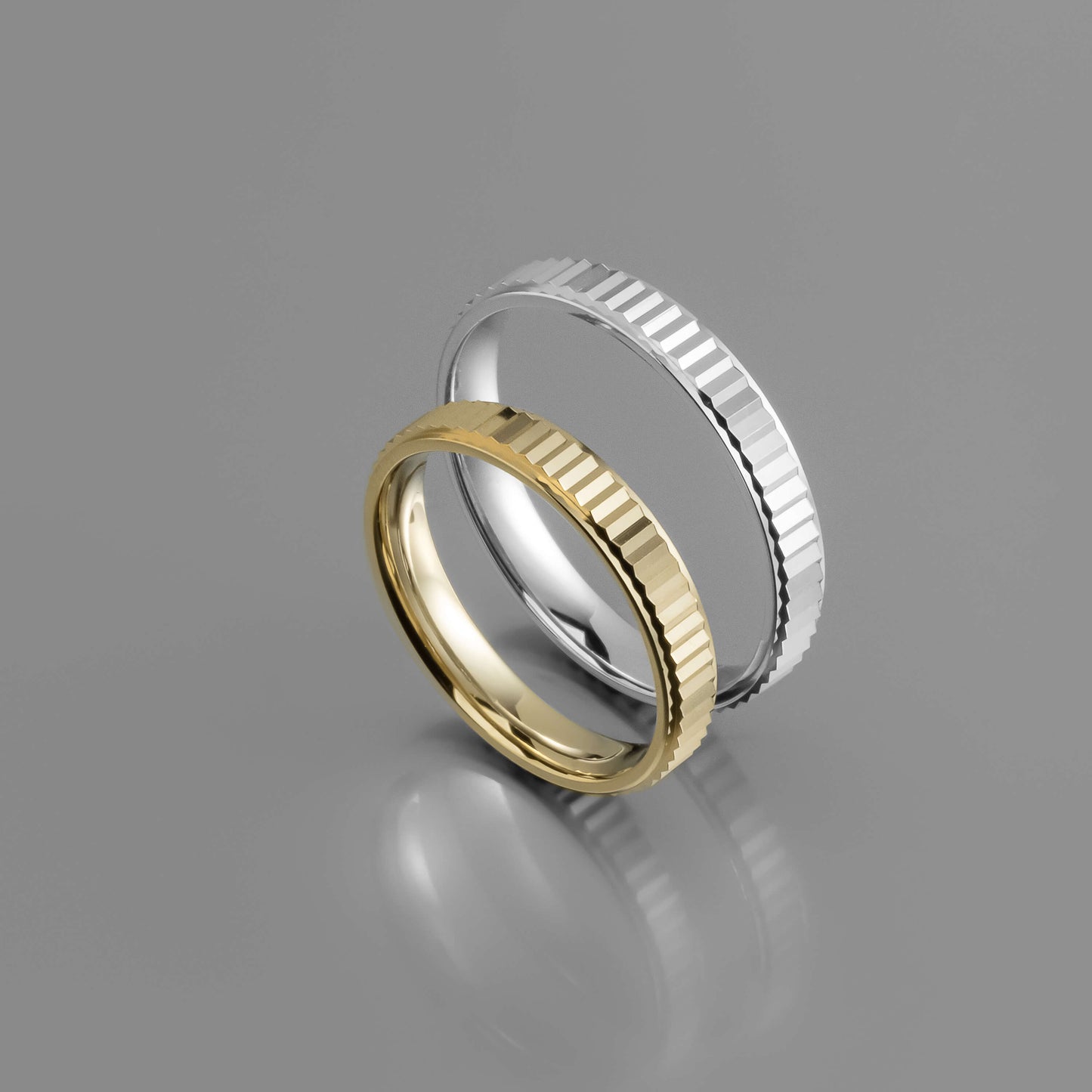 Χρυσή βέρα γάμου 3.5mm με ανάγλυφες ραβδώσεις, Glamour Dainty Jewels, Άλιμος.