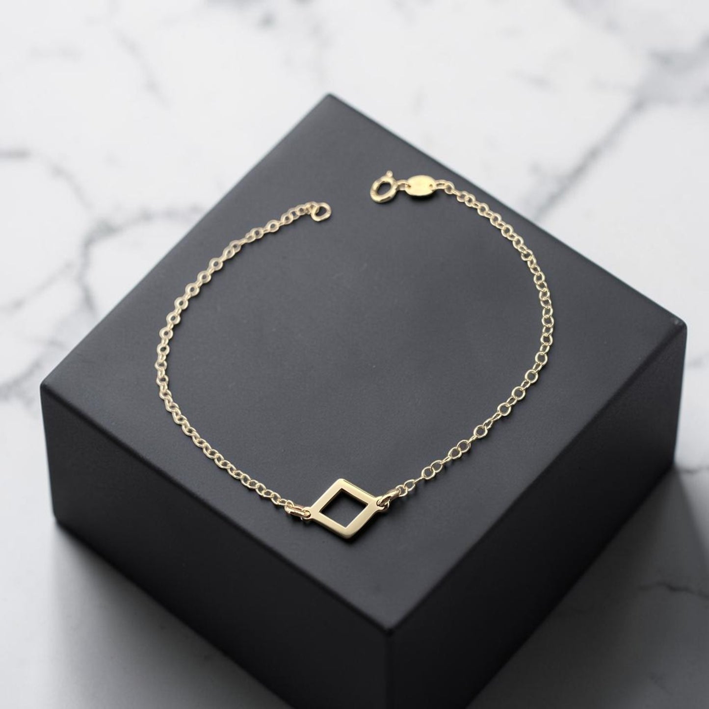 9k Gold Bracelet